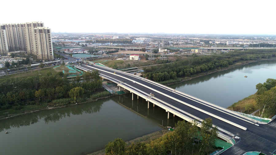 濟南市奧體中路跨小清河橋1.jpg 濟南市奧體中路跨小清河橋1.jpg