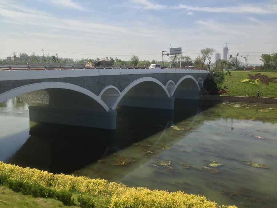 小清河綜合治理二期工程 (1)：榮獲濟(jì)南市市政金杯示范工程、山東省市政金杯示范工程等榮譽(yù)稱號.jpg